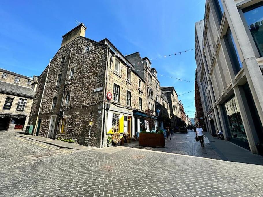 City Centre Hidden Hideout For 2 爱丁堡 外观 照片